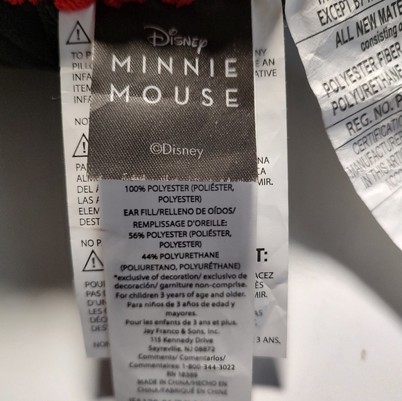 Minnie Mouse Shaped Throw - Picture 5 of 6